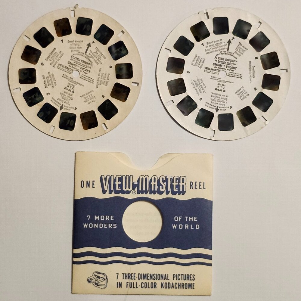 VINTAGE VIEW MASTER REELS x 2 FLYING SMURF The Smurfs 1982